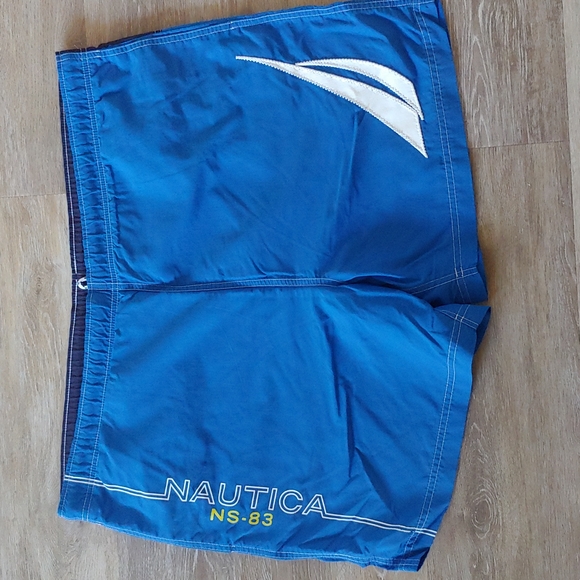 Lot of 2 Nautica Men's Board Shorts Size XL - Picture 2 of 9